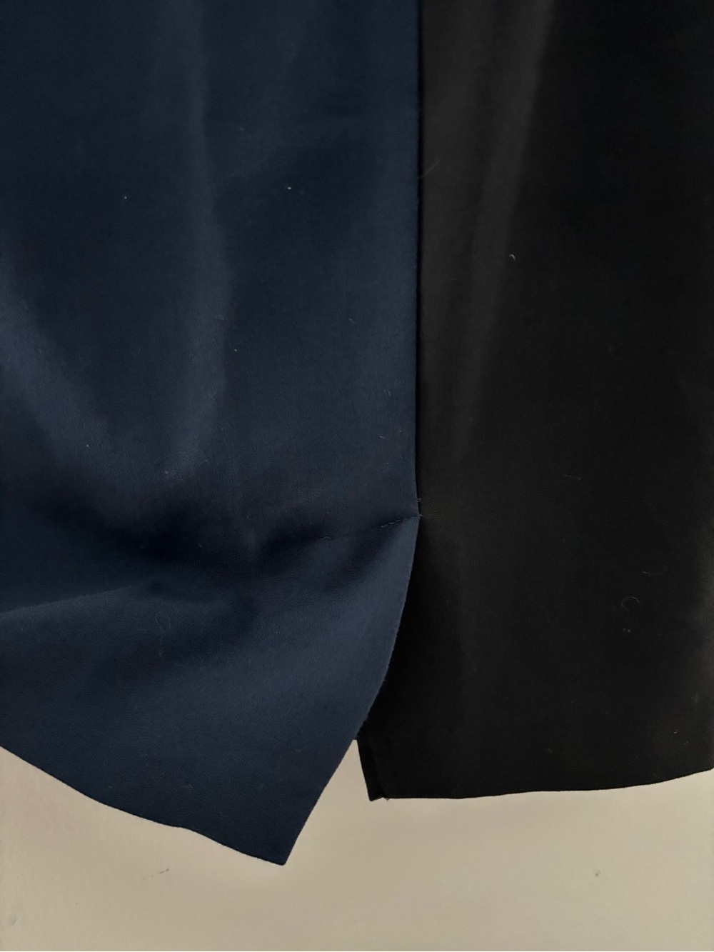 Chaps Navy & White Colorblock Sheath Dress Womens Size 12 Career Cocktail - Picture 3 of 4